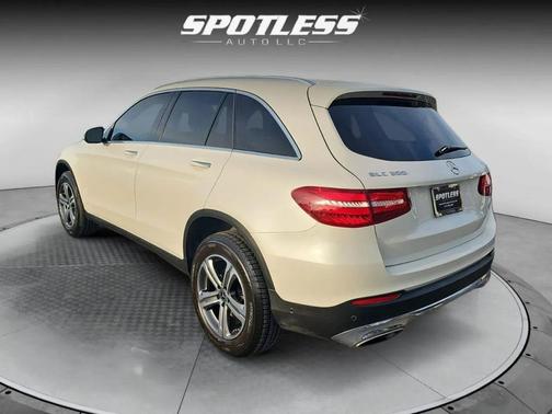2018 Mercedes-Benz GLC 300 4MATIC