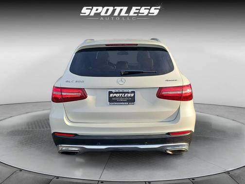 2018 Mercedes-Benz GLC 300 4MATIC