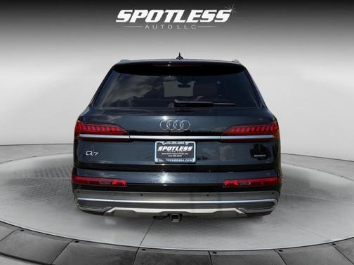 2021 Audi Q7 55 Prestige