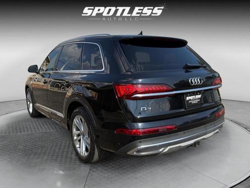 2021 Audi Q7 55 Prestige