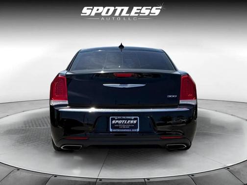 2020 Chrysler 300 Limited