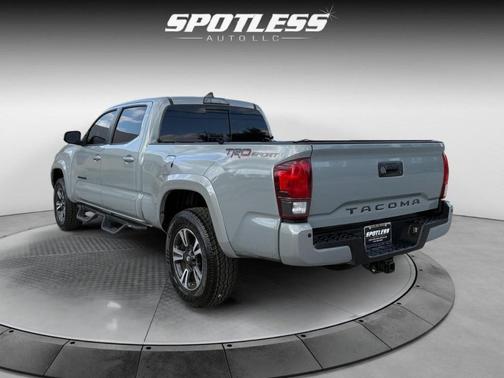 2018 Toyota Tacoma TRD Sport