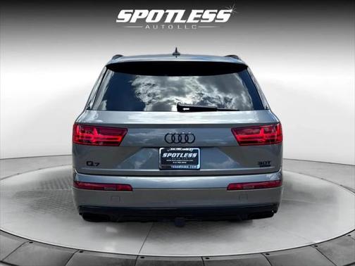 2017 Audi Q7 3.0T Premium