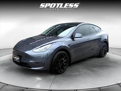 2023 Tesla Model Y Long Range Dual Motor All-Wheel Drive