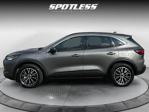 Carbonized Gray Metallic 2023 Ford Escape PHEV SE