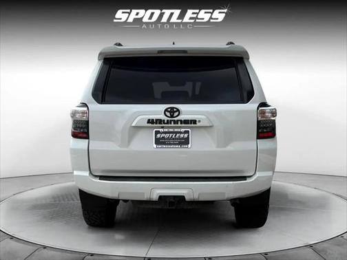 2017 Toyota 4Runner SR5