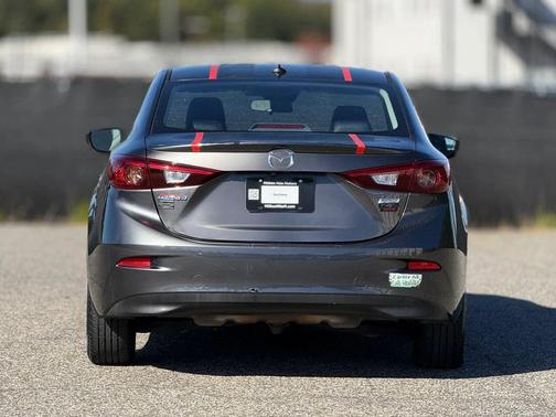 Grey 2018 Mazda Mazda3 Grand Touring