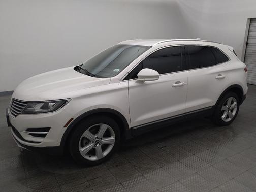 White Platinum Metallic Tri-Coat 2017 Lincoln MKC Premiere