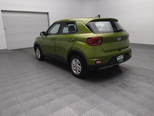 2022 Hyundai VENUE SE