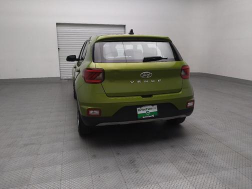 2022 Hyundai VENUE SE