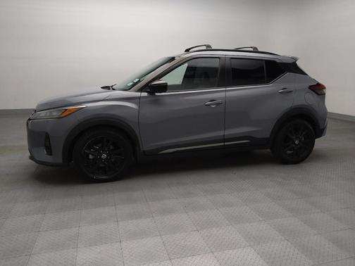 Gray 2021 Nissan Kicks SR