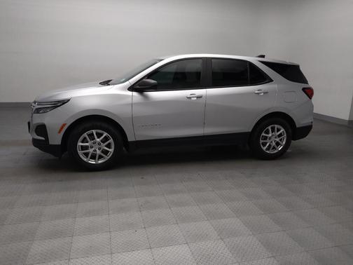 Silver Ice Metallic 2022 Chevrolet Equinox LS