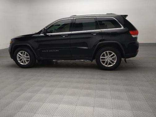 Diamond Black Crystal Pearlcoat 2018 Jeep Grand Cherokee Laredo E