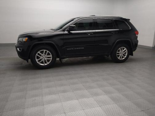 Diamond Black Crystal Pearlcoat 2018 Jeep Grand Cherokee Laredo E