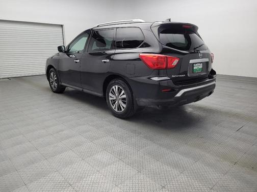 2019 Nissan Pathfinder S