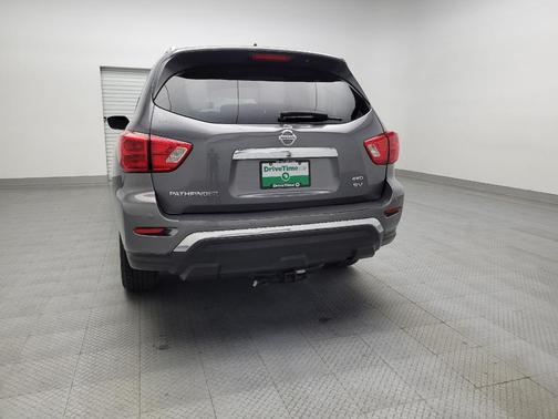 2018 Nissan Pathfinder SV