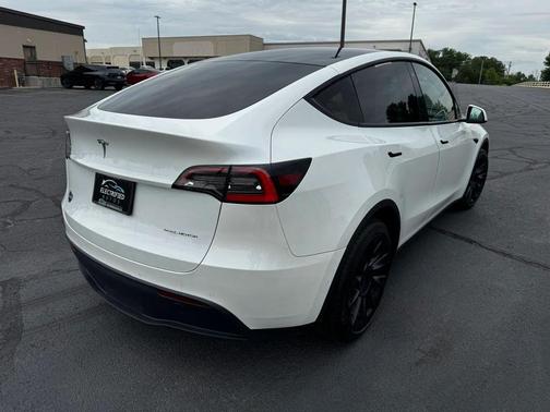 Pearl White Multi-Coat 2020 Tesla Model Y Long Range Dual Motor All-Wheel Drive