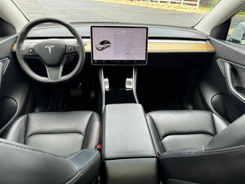 Pearl White Multi-Coat 2021 Tesla Model Y Long Range Dual Motor All-Wheel Drive