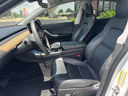 Pearl White Multi-Coat 2021 Tesla Model Y Long Range Dual Motor All-Wheel Drive