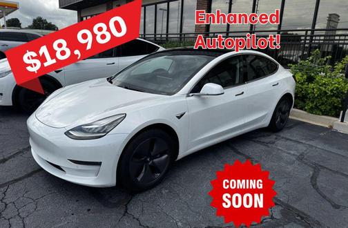 Pearl White Multi-Coat 2019 Tesla Model 3 Standard Range Plus