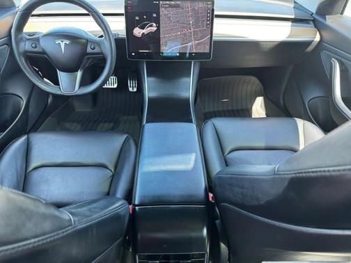 Pearl White Multi-Coat 2019 Tesla Model 3 Long Range