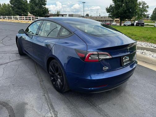 Solid Black 2022 Tesla Model 3 Standard Range
