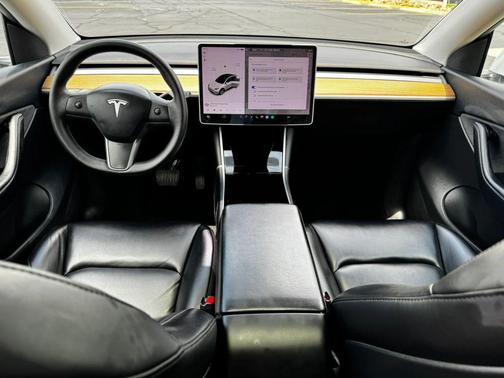 Pearl White Multi-Coat 2021 Tesla Model Y Long Range Dual Motor All-Wheel Drive