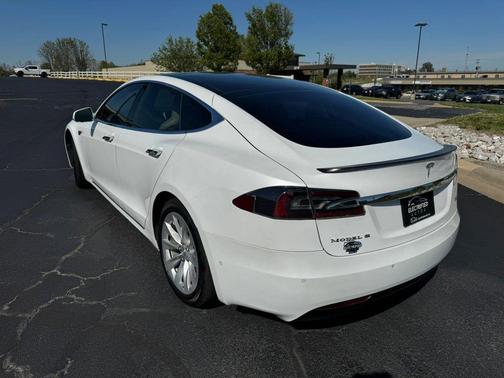 2016 Tesla Model S P90D