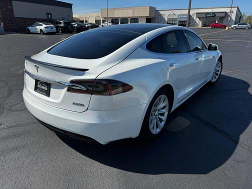 2016 Tesla Model S P90D