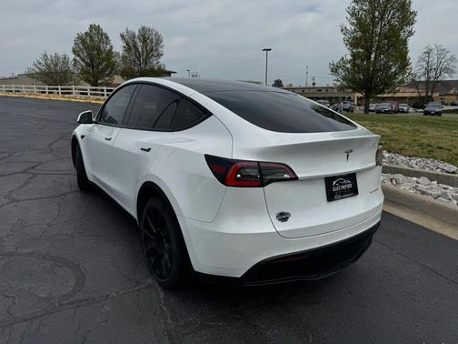 Pearl White Multi-Coat 2021 Tesla Model Y Long Range Dual Motor All-Wheel Drive