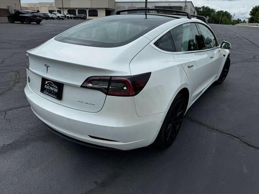 Pearl White Multi-Coat 2020 Tesla Model 3 Long Range