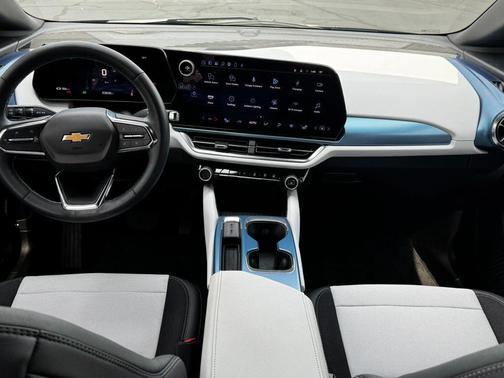 Black 2024 Chevrolet Equinox EV 2LT