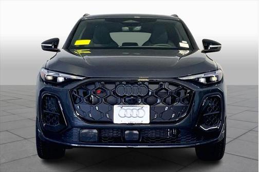 2025 Audi SQ5 Premium Plus TFSI quattro S tronic