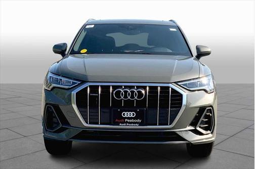 2020 Audi Q3 Premium Plus 45 TFSI S line quattro Tiptronic