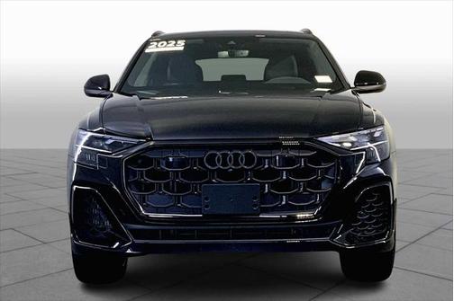 2025 Audi Q8 Premium Plus 55 TFSI quattro