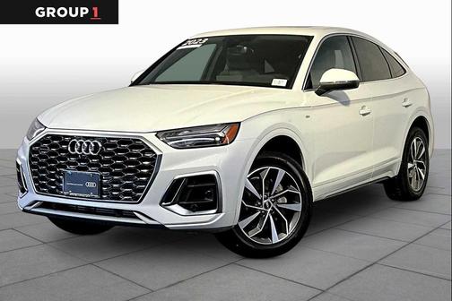 Glacier White Metallic 2023 Audi Q5 45 S line Premium Plus