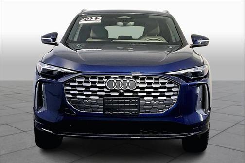 2025 Audi Q5 Premium TFSI quattro S tronic