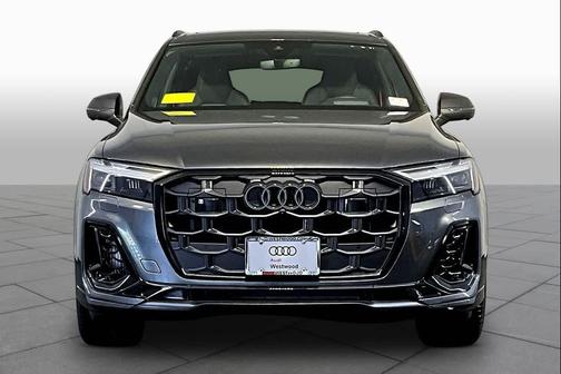 Daytona Gray pe 2026 Audi Q7 55 Prestige