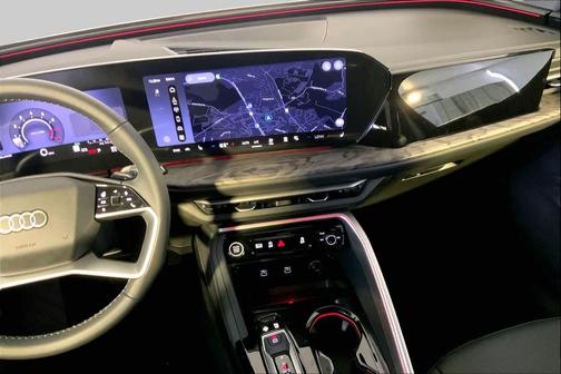 Glacier White m 2026 Audi Q5 Premium TFSI quattro S tronic