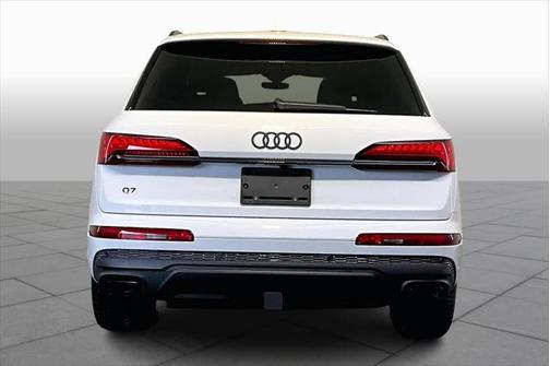 2025 Audi Q7 Premium Plus 55 TFSI quattro Tiptronic