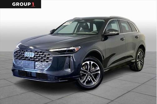 2025 Audi Q5 Premium TFSI quattro S tronic