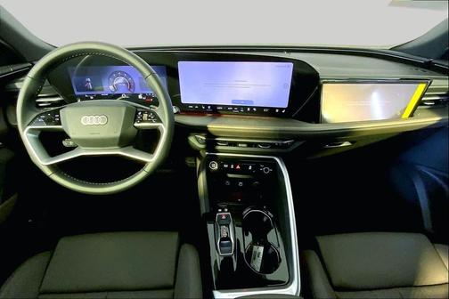 BLACK 2026 Audi Q5 Premium Plus TFSI quattro S tronic