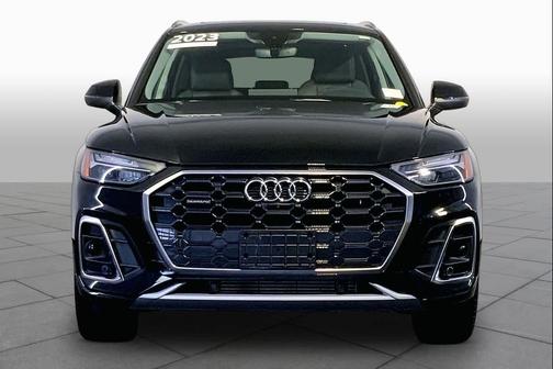 Mythos Black Metallic 2023 Audi Q5 45 S line Premium Plus