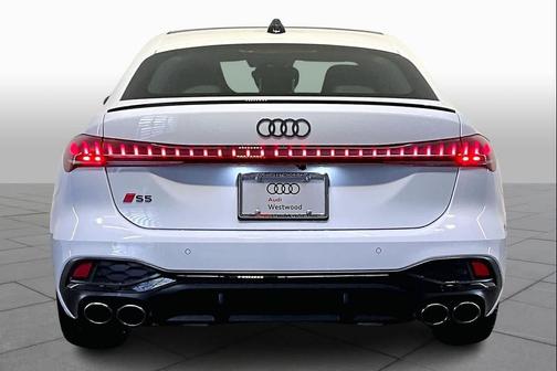 Glacier White m 2026 Audi S5 Premium Plus TFSI quattro S tronic