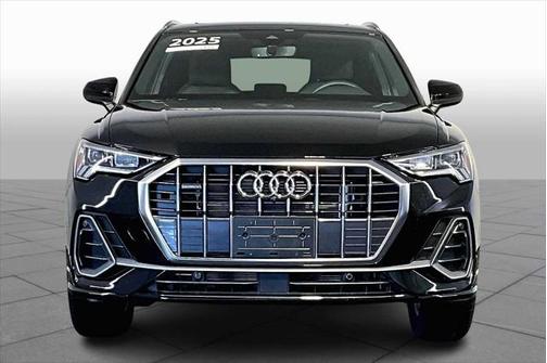 2025 Audi Q3 Premium 45 TFSI S line quattro Tiptronic