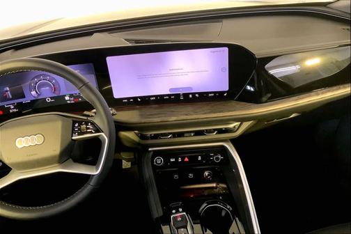 Tambora Gray me 2026 Audi Q5 Premium Plus TFSI quattro S tronic