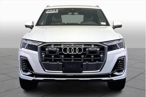 2025 Audi Q7 Premium Plus 55 TFSI quattro Tiptronic