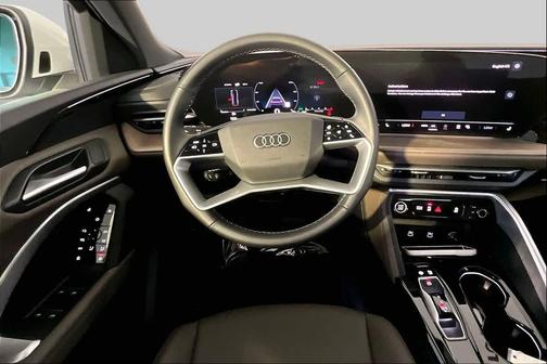 WHITE 2025 Audi Q5 Premium TFSI quattro S tronic