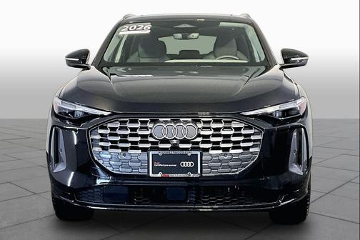 Mythos Black Metallic 2025 Audi Q5 Premium Plus TFSI quattro S tronic