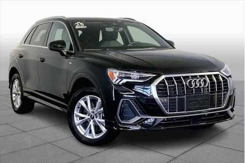 2025 Audi Q3 Premium 45 TFSI S line quattro Tiptronic